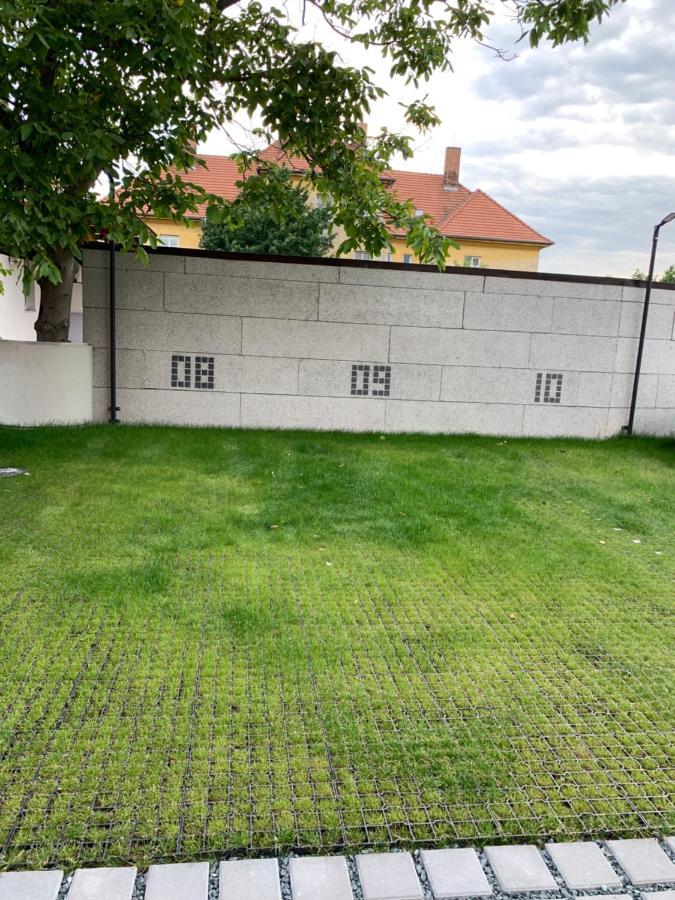 Ap-Art-Man 08 Apartment Mikulov Luaran gambar
